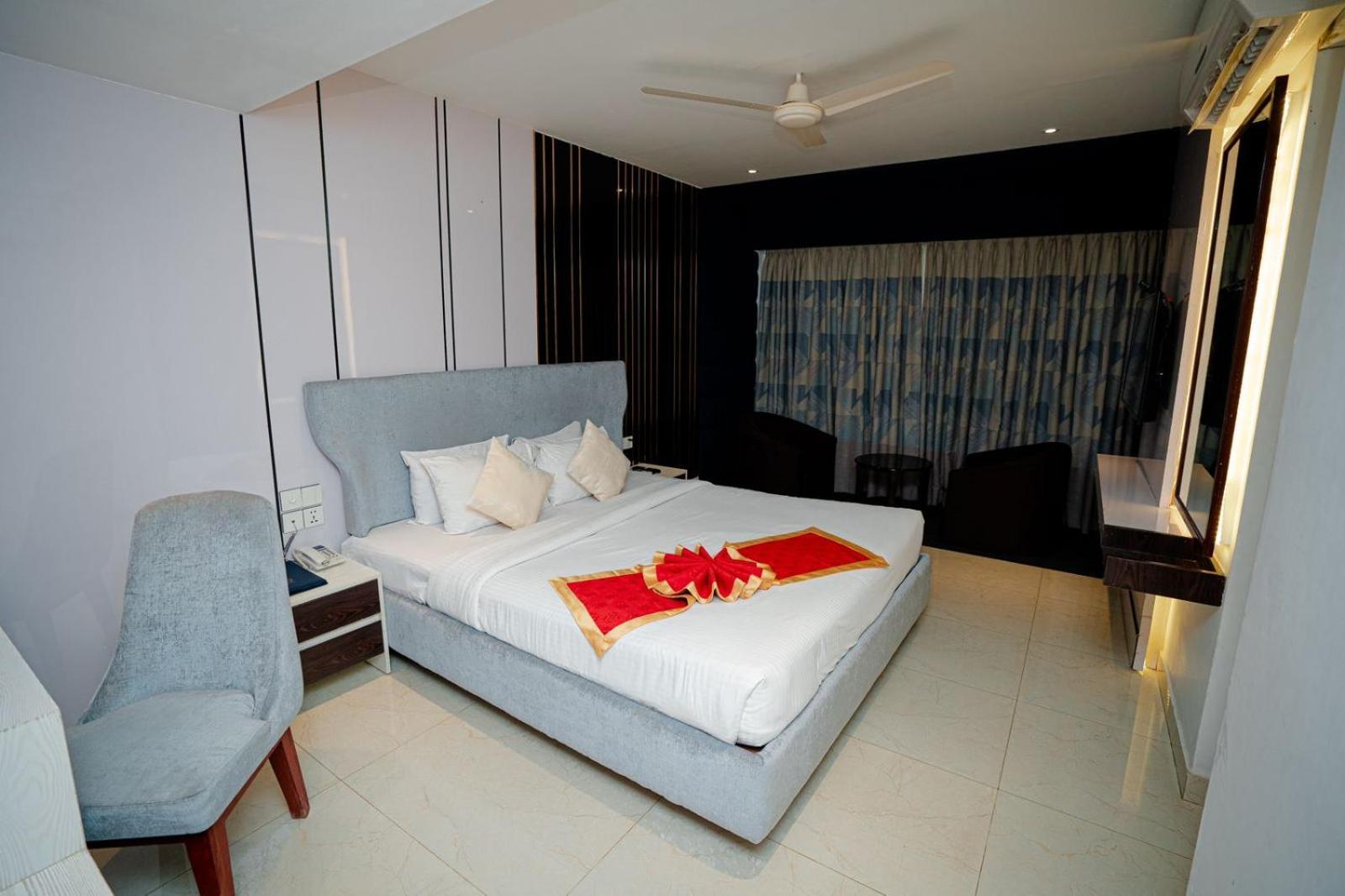 Royal Raj Hotel Rajshahi Exterior foto
